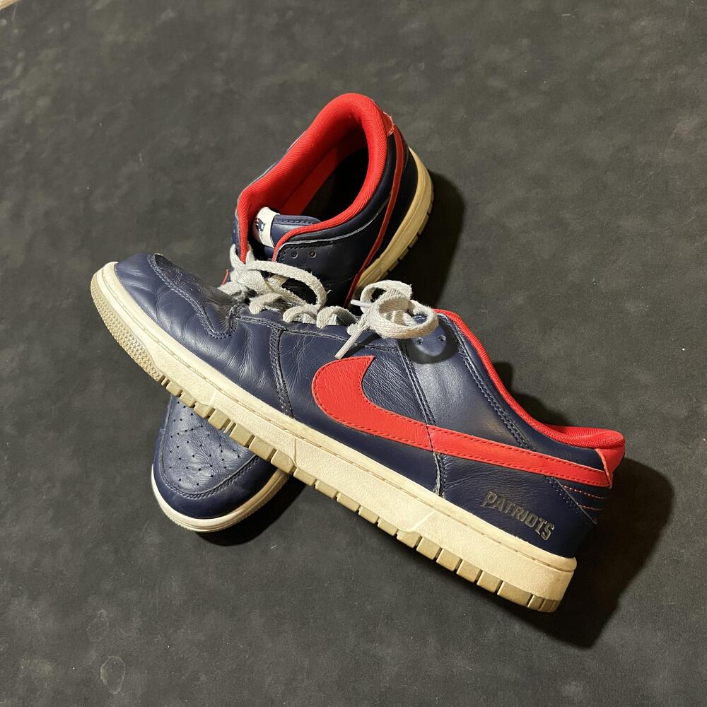 Nike Dunk Low New England Patriots Shoes Mens 11.5 Navy Red NFL 535081-901